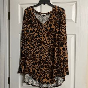 Leopard print top
